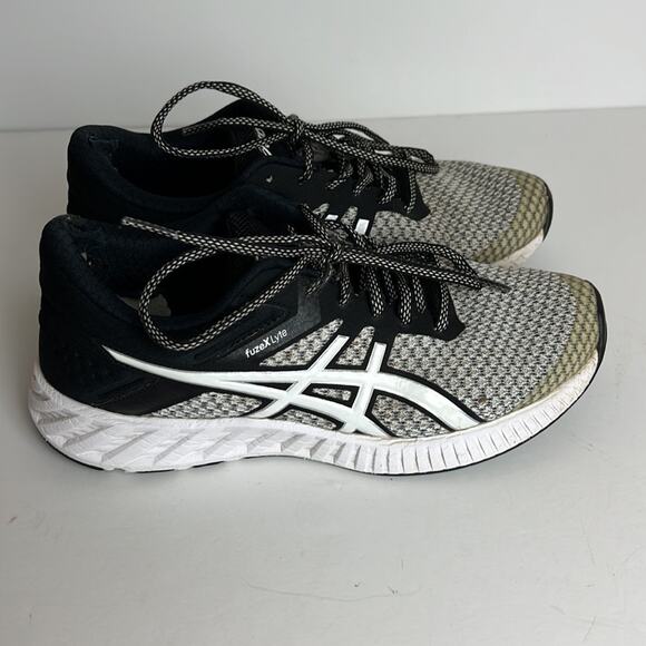 Asics Sneakers - Women’s 7.5 - Picture 2 of 6